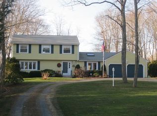 364 County Rd, Monument Beach, MA 02553