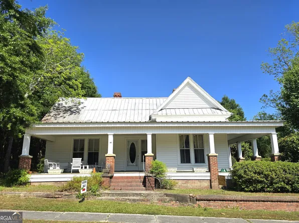61 Calhoun St, Gibson, GA 30810