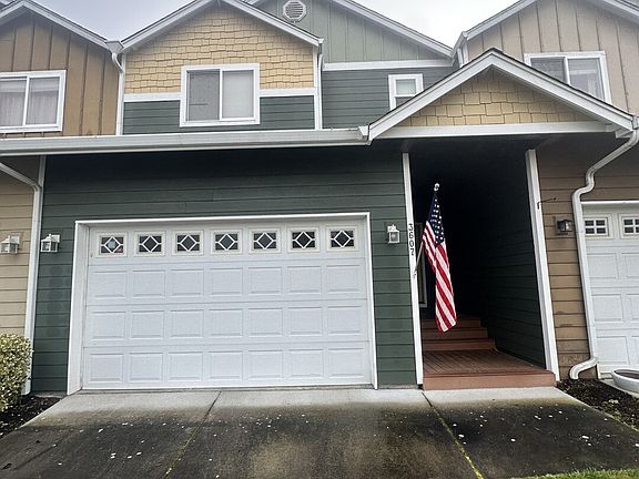 2nd image of 3607 NE 81st Cir
