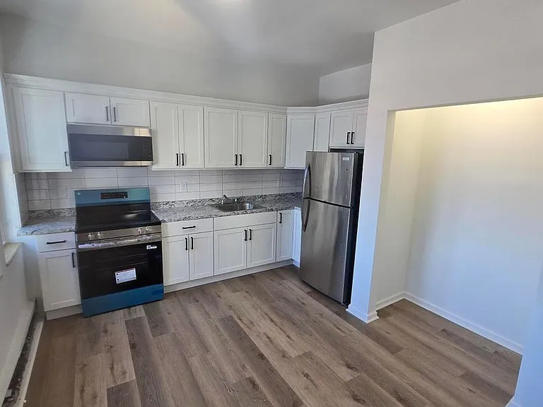 31 Park St #33 — Photo 44