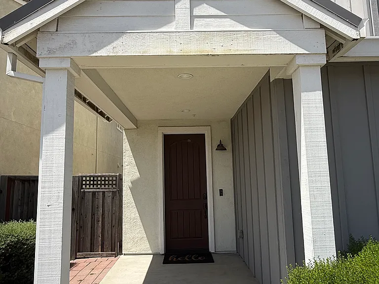16763 Murphy Ave — Photo 2