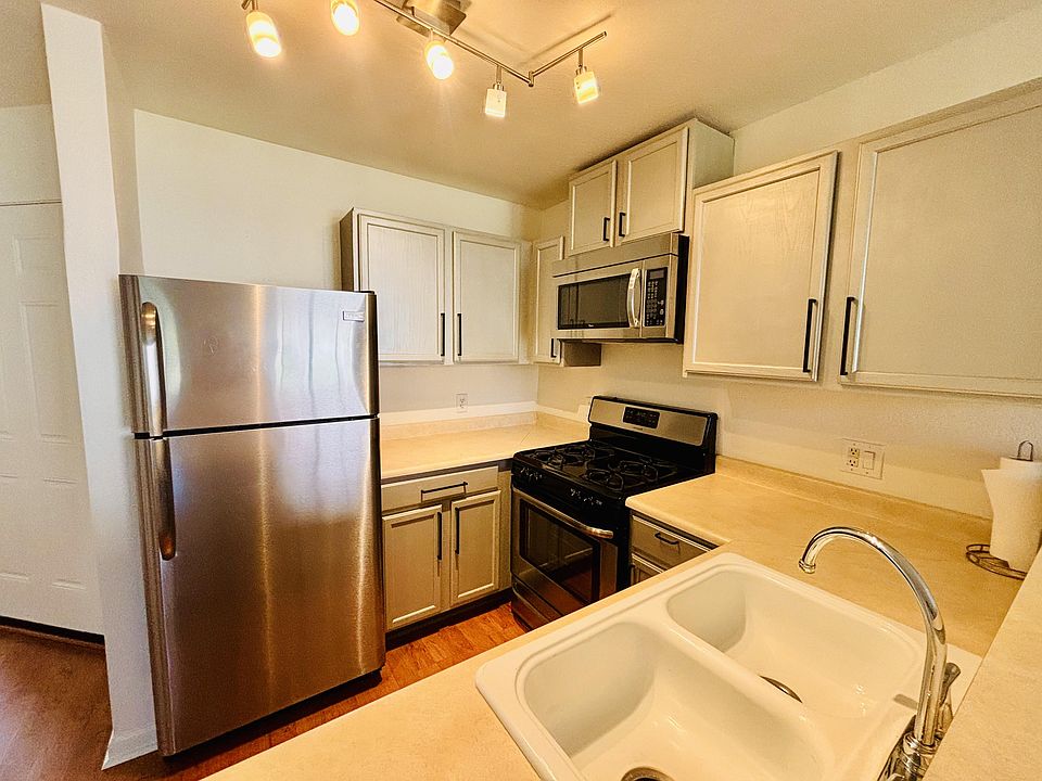 1st image of 125 S 56th St Unit 86