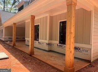 214 Signing Tree Trl, Clarkesville, GA 30523