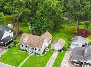 8240 Fernwood Dr, Norfolk, VA 23518