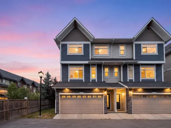 124 N Wentworth Row SW, Calgary, AB T3H 1Y1