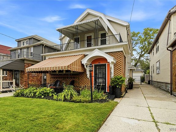 2nd image of 288 Hastings Ave