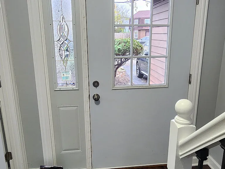 209 Coral Ct — Photo 4
