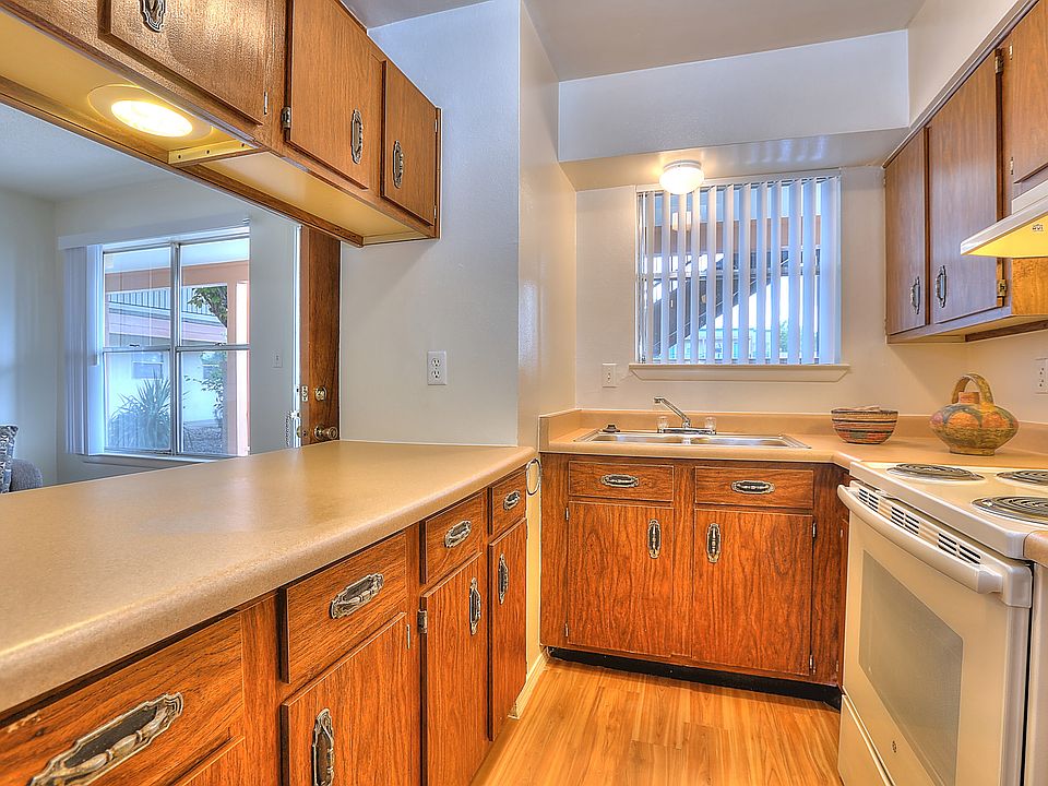 1st image of 5901 Alice Ave NE #17