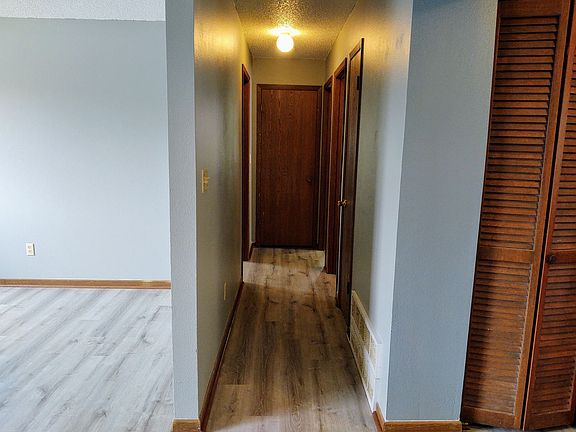 5th image of 322 Friendship St APT C