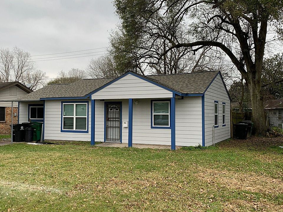 1st image of 3006 Stallings Dr