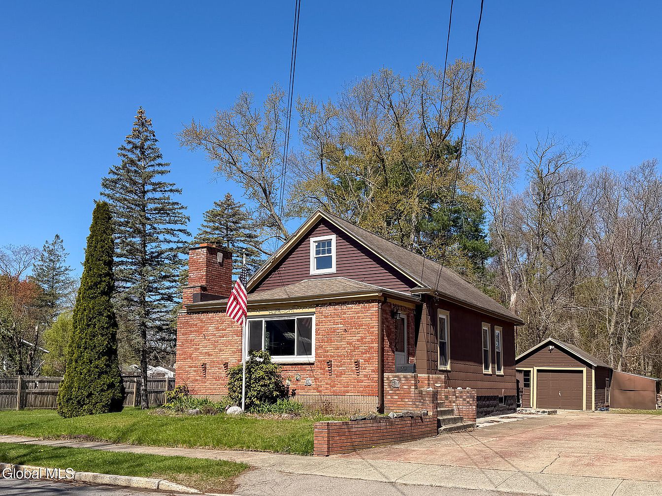1st image of 378 Bradford Road