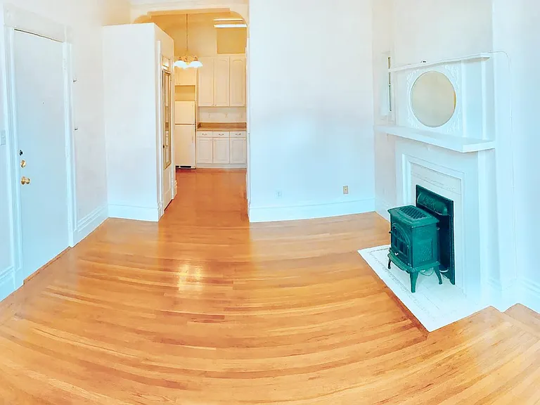 361 6th Ave #1 — Photo 12