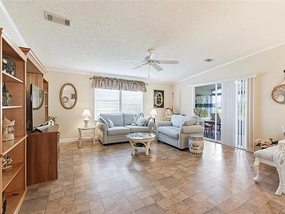 5th image of 102 Estelle DR