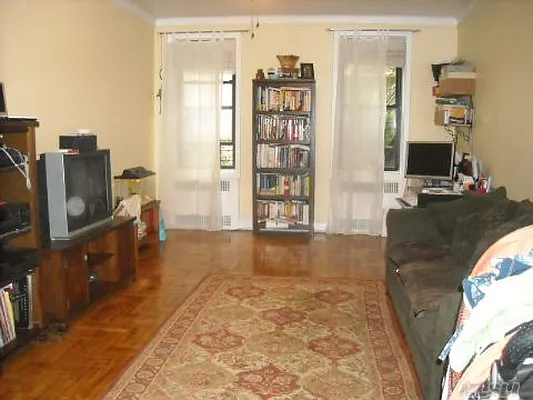 Sold by Douglas Elliman | media 18