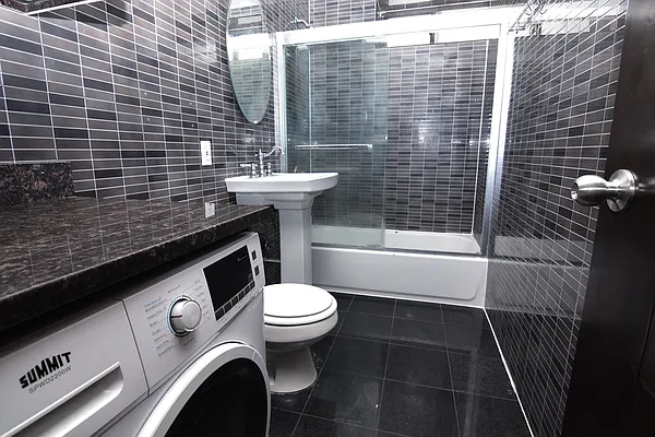 Rented by Bold New York | media 6