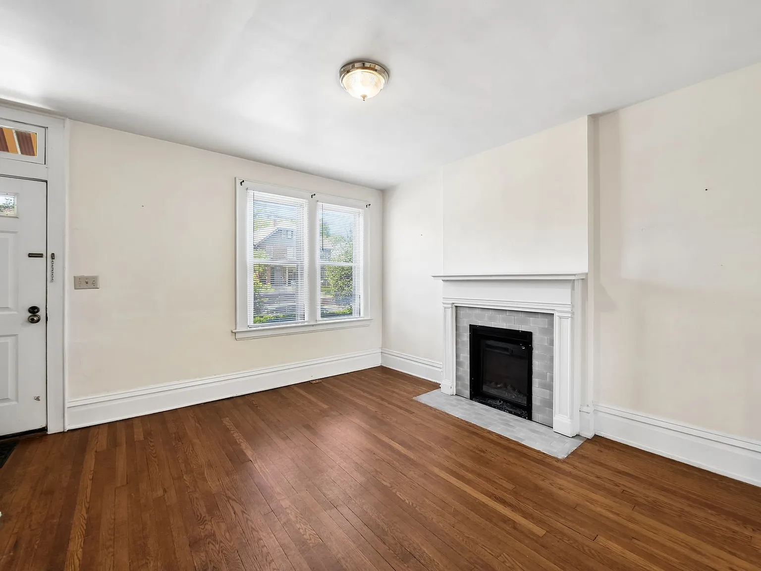 2 bed, 1200 sqft, $1,850 — Photo 4