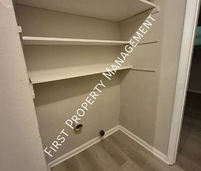 1020 Mission Ave — Photo 12