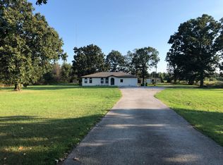 1379 Elm Springs Rd, Springdale, AR 72762