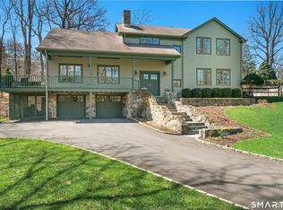 9 Dancing Bear Rd, Norwalk, CT 06853