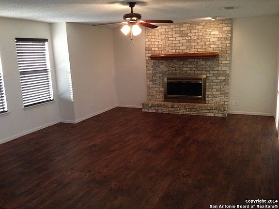 3rd image of 1210 Meadowlark