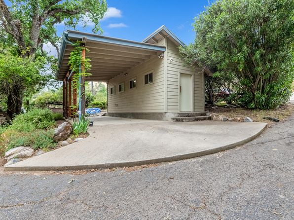 43080 Kaweah River Drive, Three Rivers, CA 93271