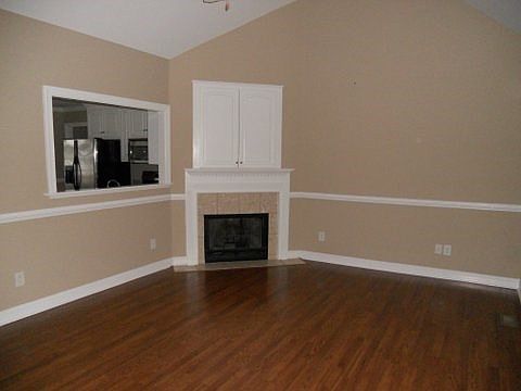 2nd image of 103 Heron Pl