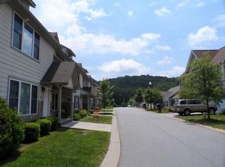 82 Rotunda Cir, Asheville, NC 28806