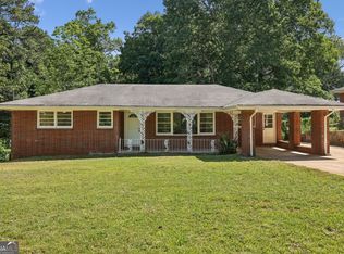 2216 Holly Hill Dr, Decatur, GA 30032