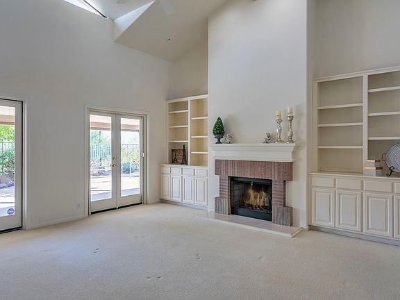 5th image of 9049 E Calle De Las Brisas