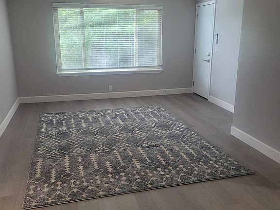 2nd image of 1604 Jordan Dr #10