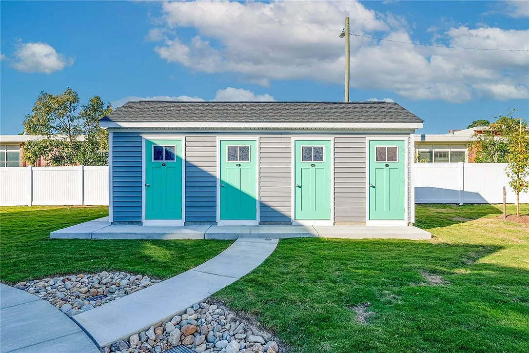 2 bed, 1.5 bath, 1188 sqft, $1,895 — Photo 3