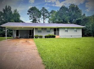 279 E Longview Dr, Jackson, MS 39213