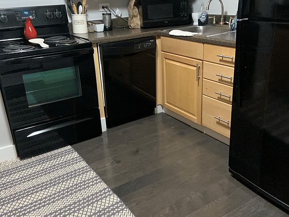 2nd image of 1 E 8th St #812