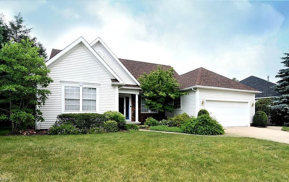 1st image of 339 Lake Pointe Dr