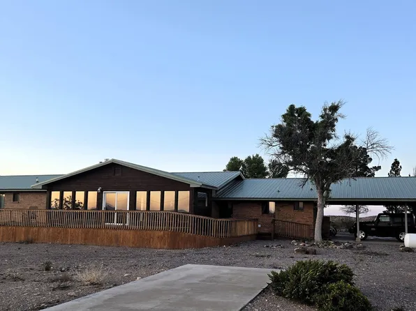 15449 Highway 187, Williamsburg, NM 87942