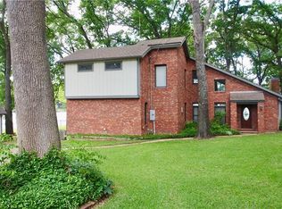 105 Deerwood Cir, Streetman, TX 75859
