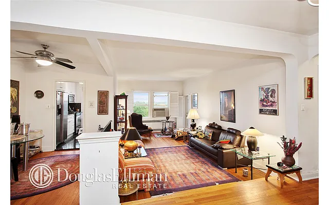 Sold by Douglas Elliman | media 21