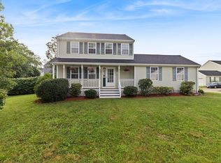 16 Heritage Path, Millis, MA 02054