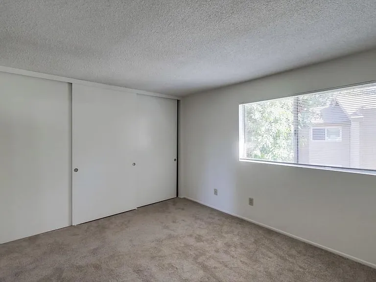 7875 Camino Tranquilo — Photo 18