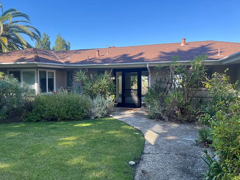 15330 Norton Rd — Photo 3