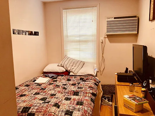 Rented by Signature Spaces NYC Corp | media 25