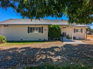 24318 N Graham Rd, Acampo, CA 95220