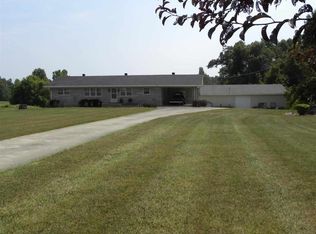 4475 Oak Level Rd, Benton, KY 42025