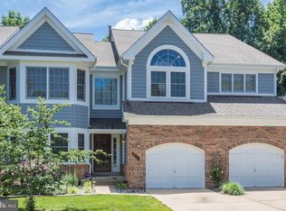 1247 Woodbrook Ct, Reston, VA 20194