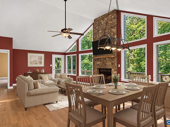5th image of 926 Blue Ridge Dr