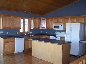 3rd image of 753 N Shore Dr
