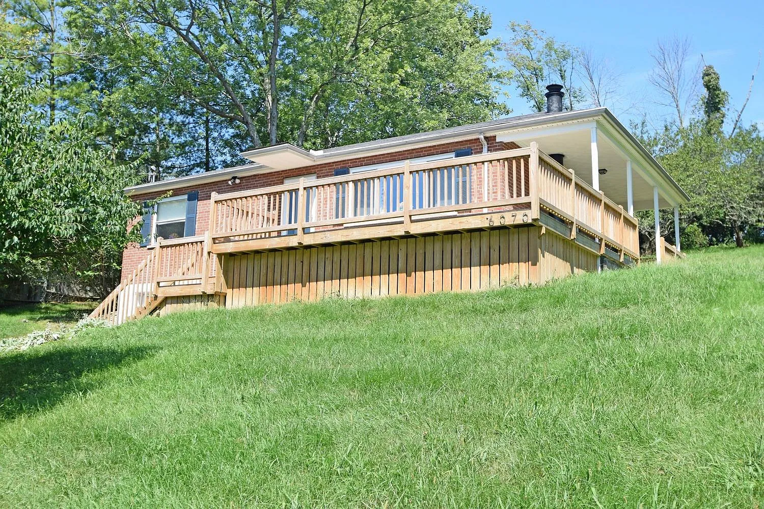 6070 Brierly Creek Rd photo 1