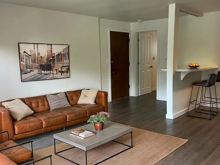 Eagle Court Apartments — Photo 23