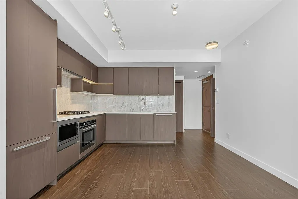 2 bed, 786 sqft, $2,850 — Photo 3