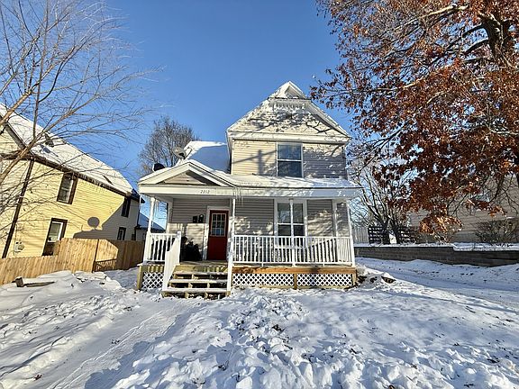3rd image of 2212 McKee Ave SW #2